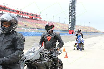 media/Oct-15-2022-Fastrack Riders (Sat) [[9a18b22502]]/Level2/Grid Shots/